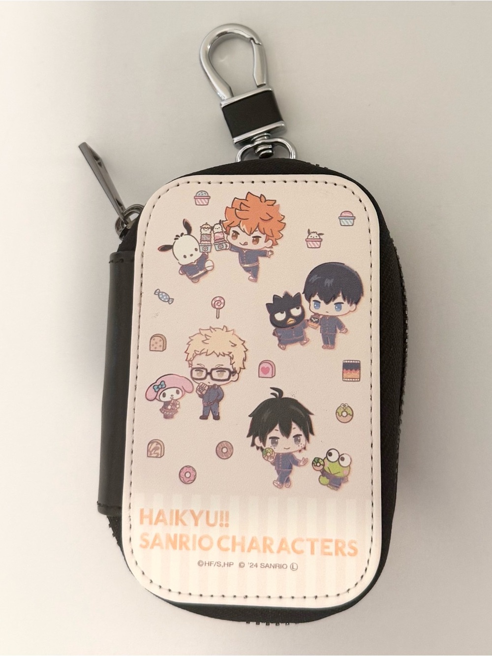 Anime official collectible haikyuu haikyu keychain / keys holder sanrio